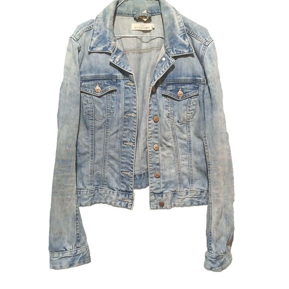 H&M Denim Jean Jacket Womens 8 Trucker 100% Cotton Light Acid Wash Distressed - Picture 1 of 9